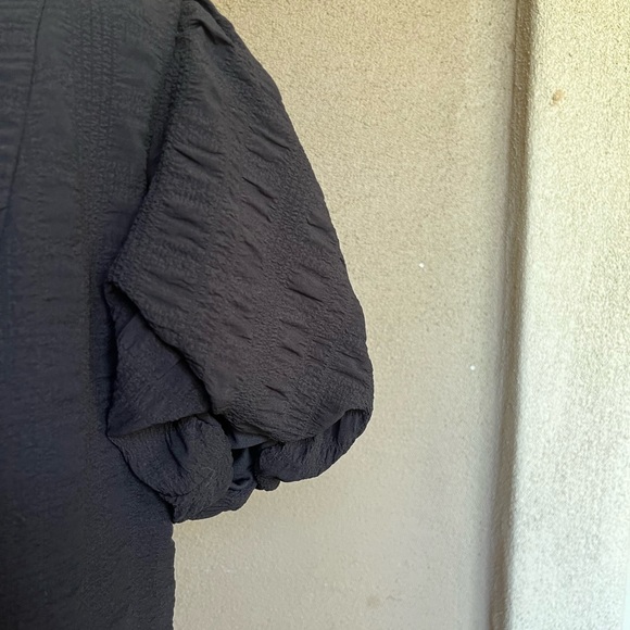 Downeast Black puff sleeve lined midi dress size Large - Picture 5 of 6